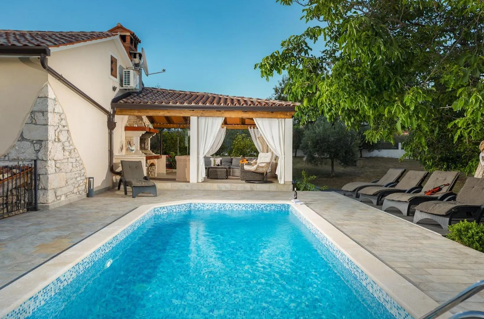 Casa Marilu Villa Kunj