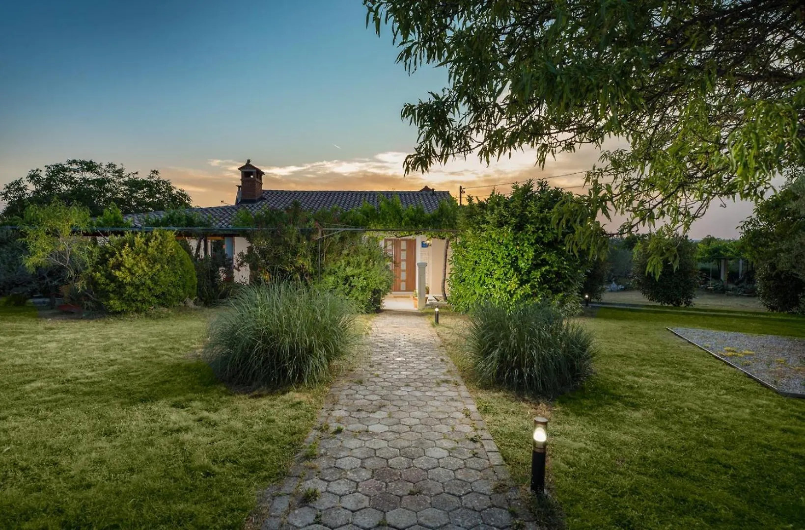 Casa Marilu Villa Kunj